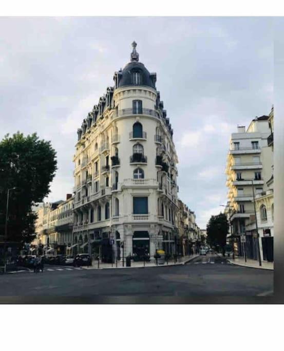 *Astoria 6* Appart Cosy En Plein Centre Vichy Buitenkant foto